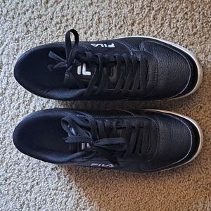 Fila men's sneaker zise 9